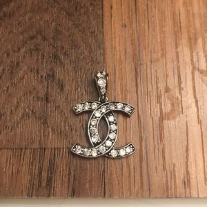 “C” pendant
